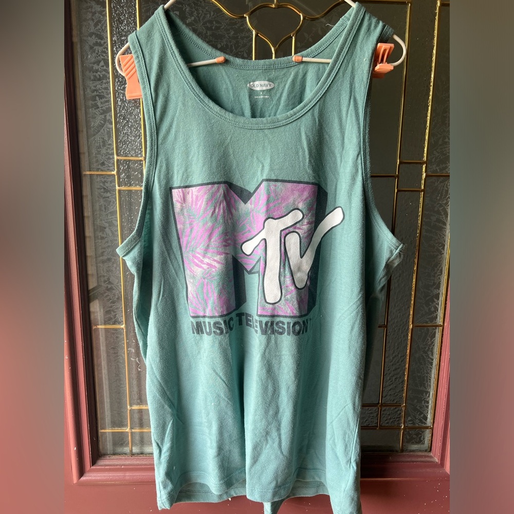 Old Navy Men’s Graphic tank